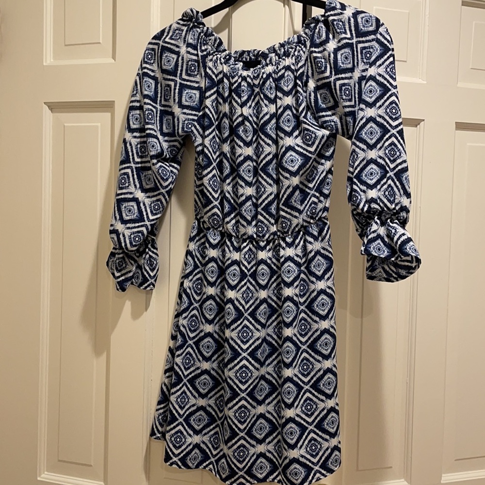 Dress - Picture 2 of 2